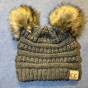 NWOT CC Baby Gray Chunky Knit Double Pom-Pom Beanie (NB-9/12 mos)